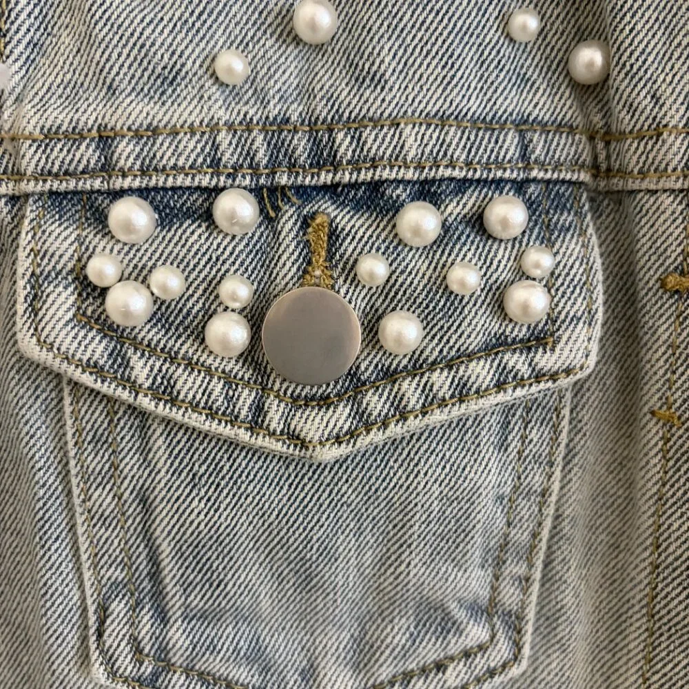 Ebossy Denim Vest Faux Pearl Womens Medium Blue Light Wash Denim Distressed